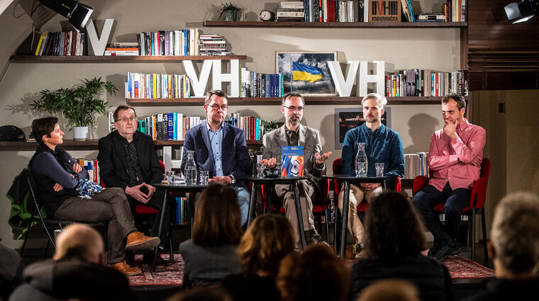 Ukrajina mimo západ KVH